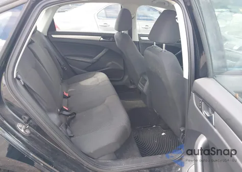 2013 Volkswagen Passat 2.5L S z USA, uszkodzony, nr VIN 1VWAH7A37DC132723